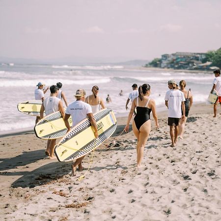 San Juan Surf Resort La Union Buitenkant foto